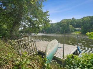 24 Lake Trl W, Morristown, NJ 07960