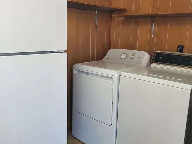 812 Miami Ave — Photo 3