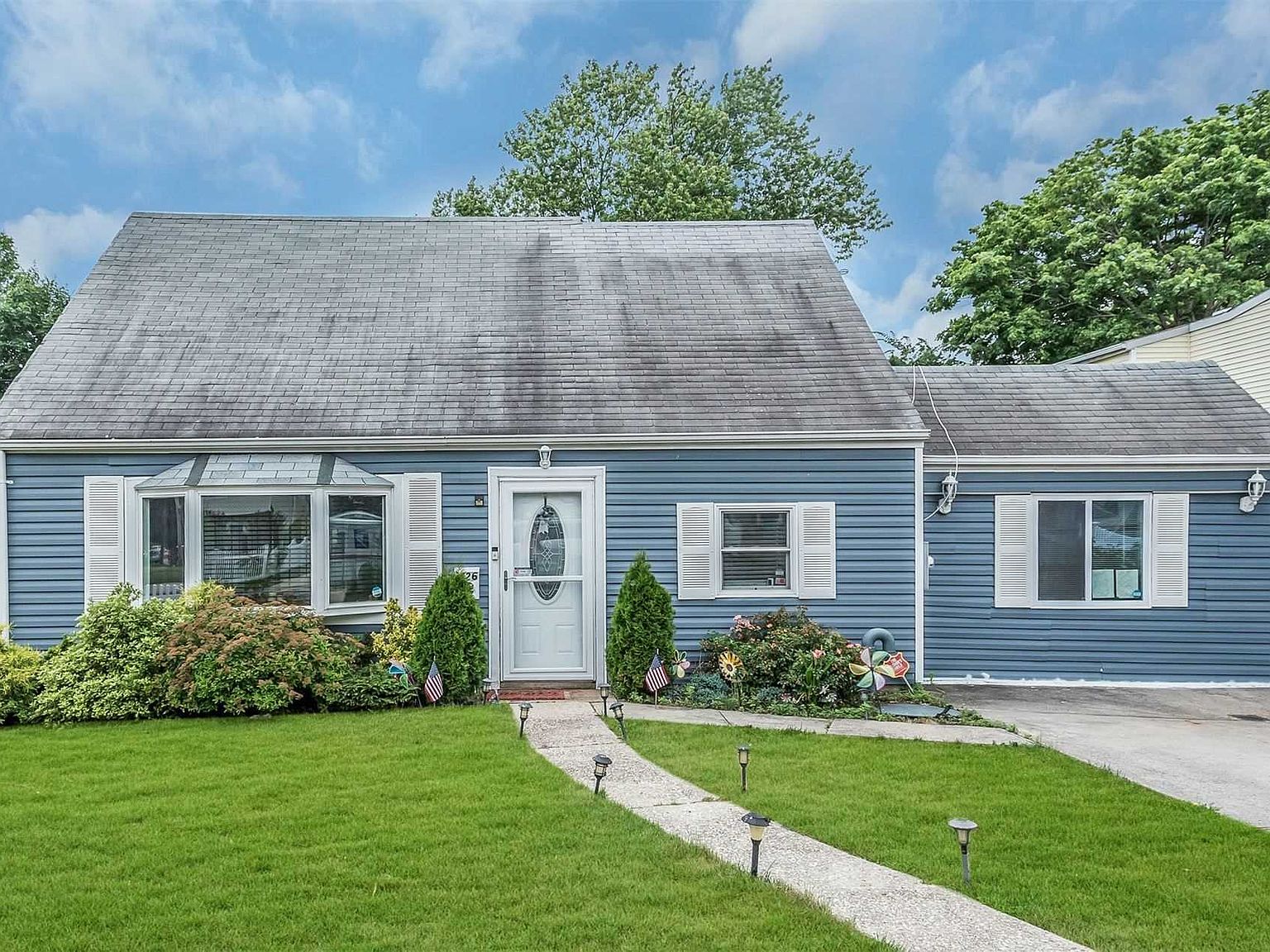 426 Gardiners Ave, Levittown, NY 11756 Zillow