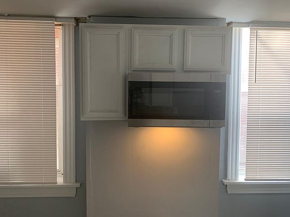 3rd image of 3926 Louisiana Ave