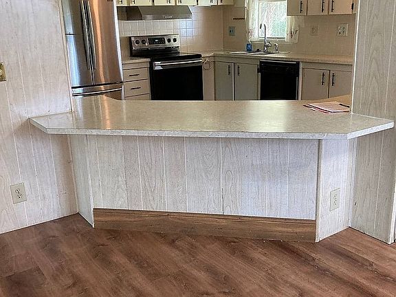 4th image of 55 Las Palmas Dr