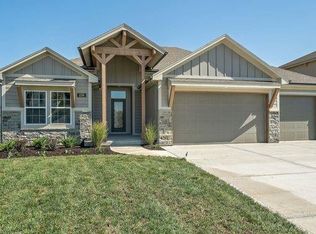 8208 NW 89th Ter, Kansas City, MO 64153