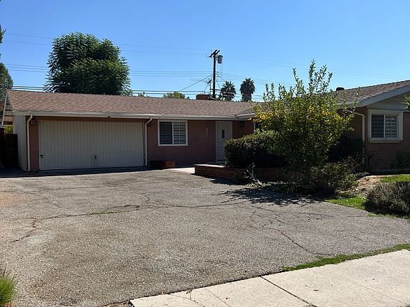 3rd image of 7500 Capistrano Ave