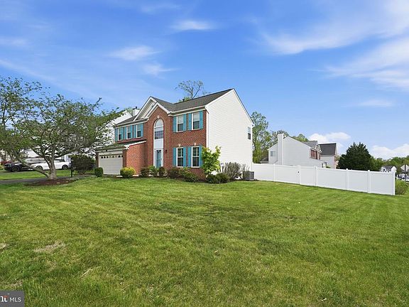 2nd image of 15501 Ambergate Dr