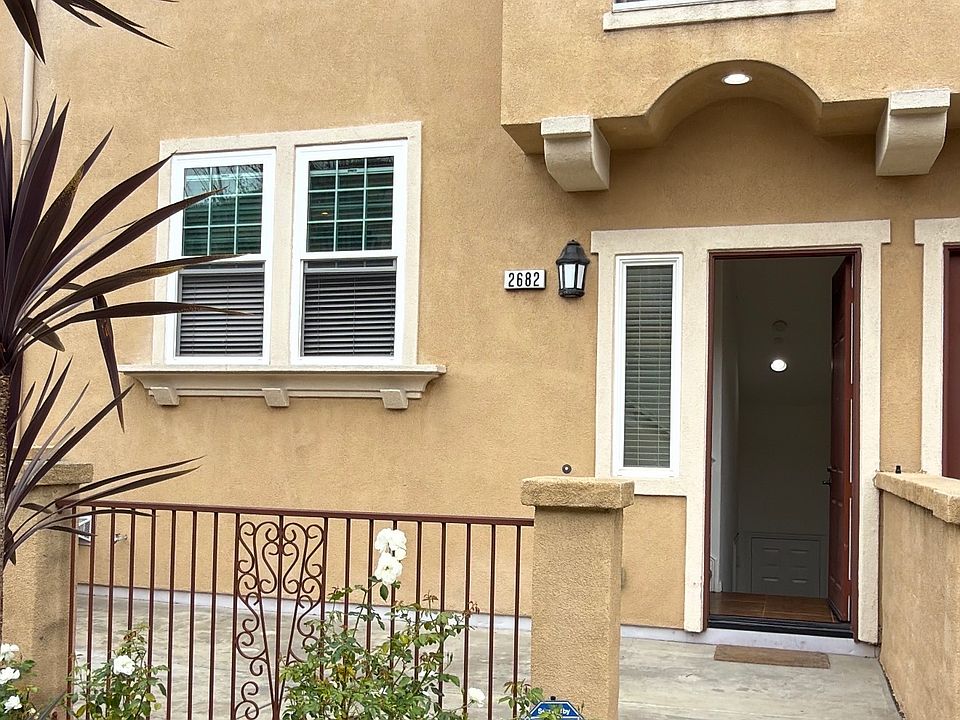 1st image of 2682 Cabrillo Ave