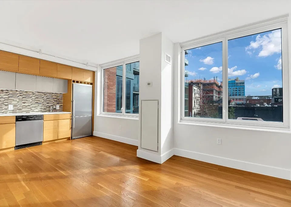 150 4th Ave #3J