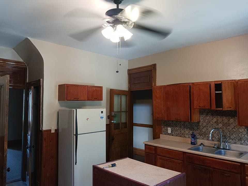 1st image of 4403 Arco Ave #2