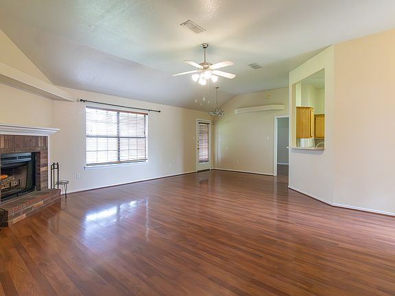 3rd image of 5505 Gunnison Dr