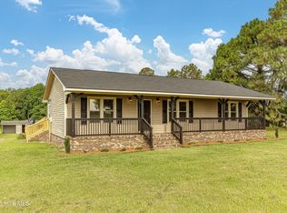 358 White Flash Rd, Mount Olive, NC 28365