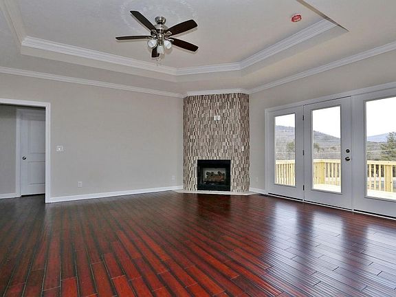 5th image of 345 Penguin Ln