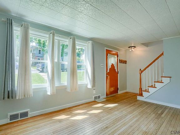 4th image of 48 Wyoming St