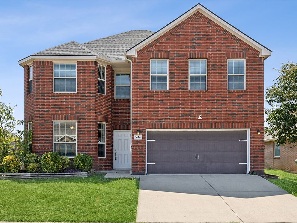 1st image of 1614 White Willow Ln