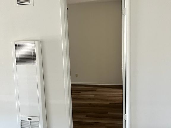 4th image of 10432 Santa Gertrudes Ave