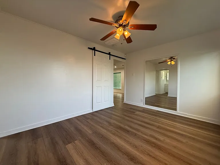 515 Wood St — Photo 9