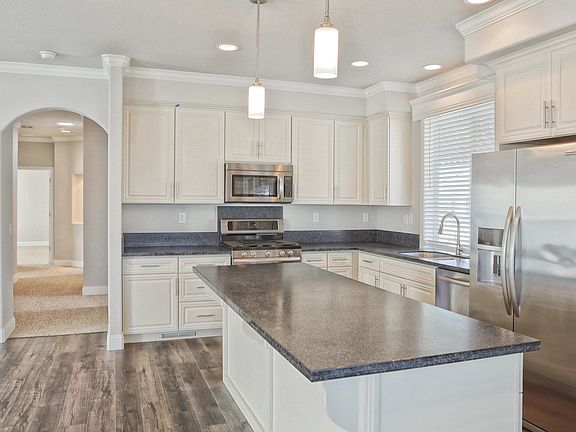 2nd image of 1050 Borregas Ave Spc 30
