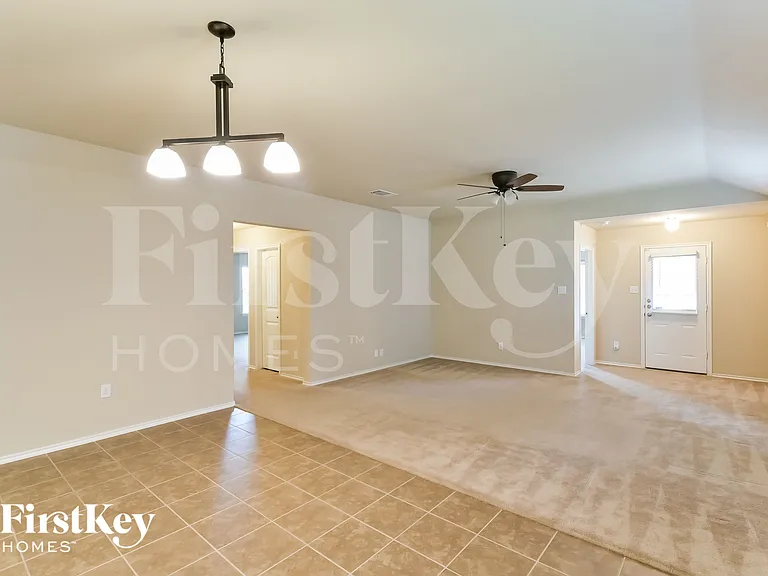 1413 Waco Turner — Photo 3