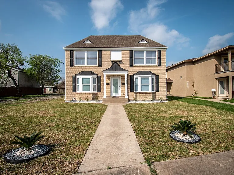 1117 Ocean Dr E #A — Photo 51