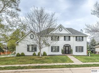 316 Remington Rd, Papillion, NE 68046