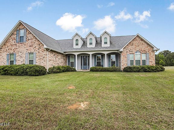 2nd image of 1021 Tyler Dr