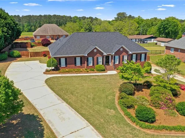 130 Gillson Dr, McDonough, GA 30253