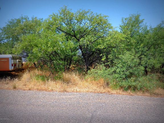 2nd image of 2598 S Seybert Dr