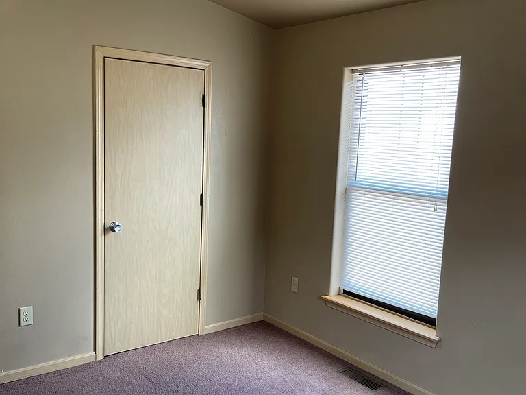 404 S Johnson St #7 — Photo 11