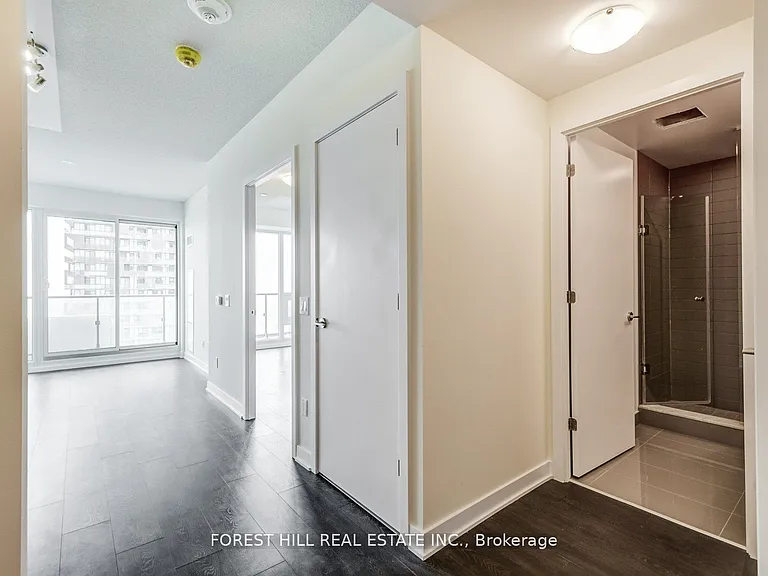 2221 Yonge St #5010 — Photo 14