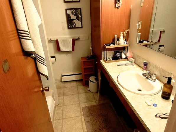 1 bedroom rental in Surrey — photo 12