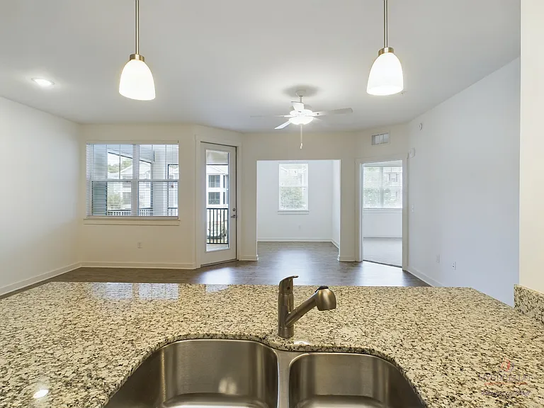 Mystic Bluff Apartments — Photo 69