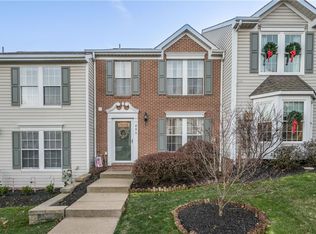 850 Parkridge Ln, Coraopolis, PA 15108