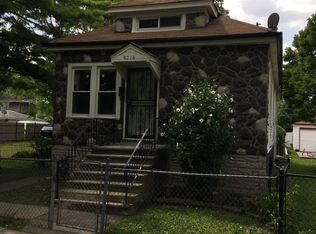 9216 S Dobson Ave, Chicago, IL 60619