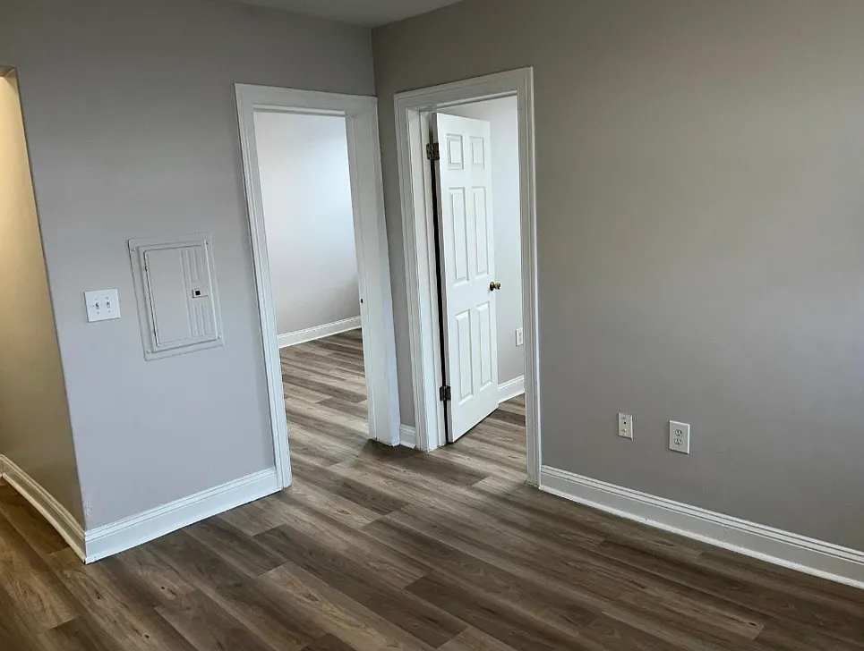 2 bed, 800 sqft, $1,950 — Photo 3