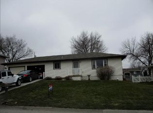 2205 Clearfield Drive, Norfolk, NE 68701
