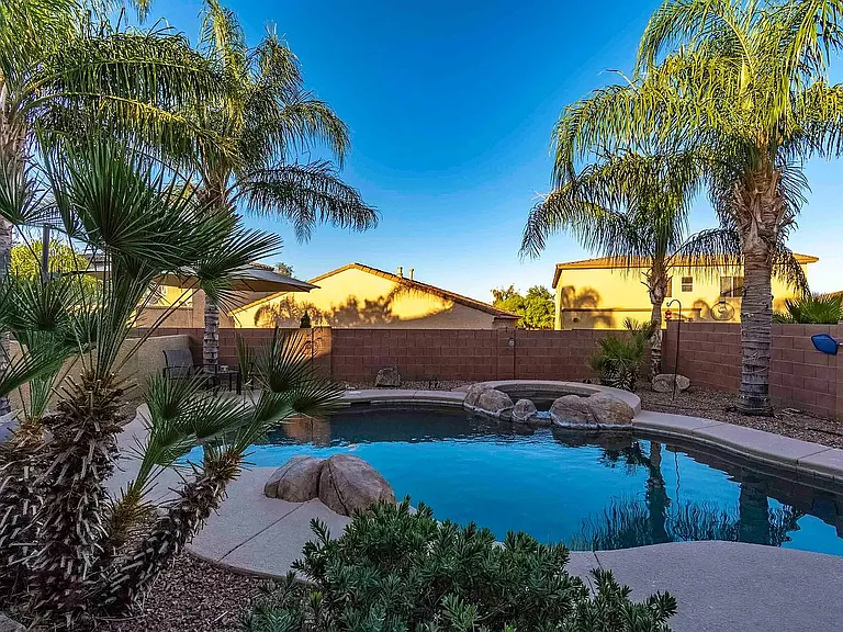 133 E Placita Lago Bello — Photo 2
