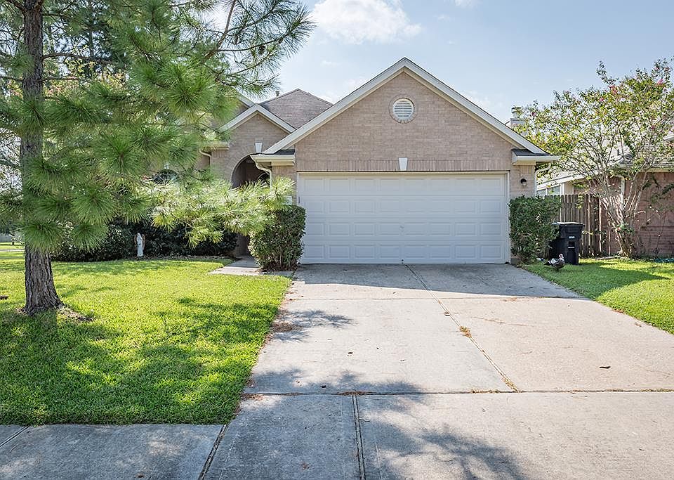 1st image of 1607 Trail Oaks Ct