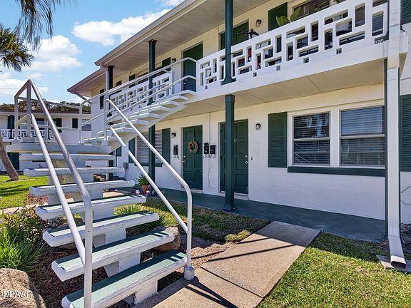 2nd image of 1800 S Palmetto Ave #1010