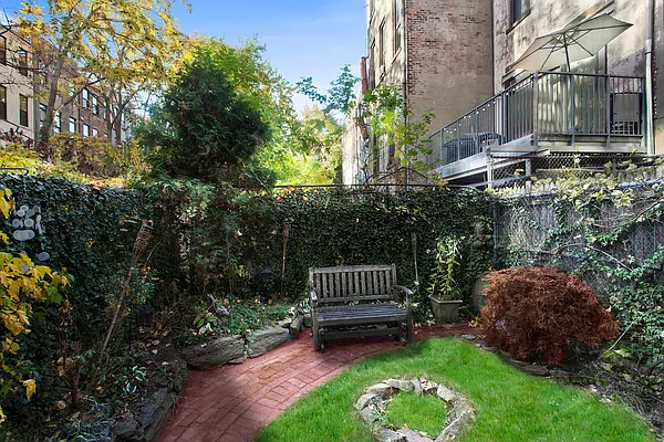 Sold by SERHANT. | media 24