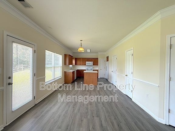 5th image of 6926 Brandon Chase Ln