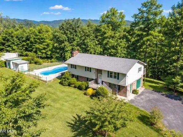 134 Independence Ln, Elizabethton, TN 37643