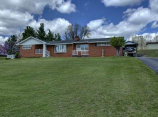 104 Beckley Dr, Bristol, TN 37620