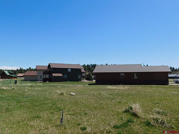 3rd image of 272 Midiron Ave