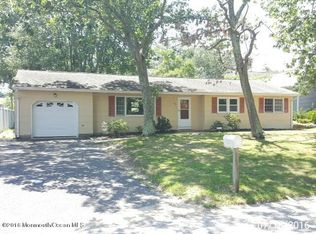 330 Crystal Dr, Brick, NJ