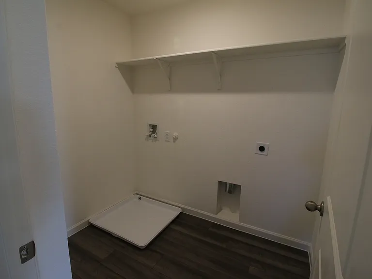 1246 Herring Dr — Photo 14