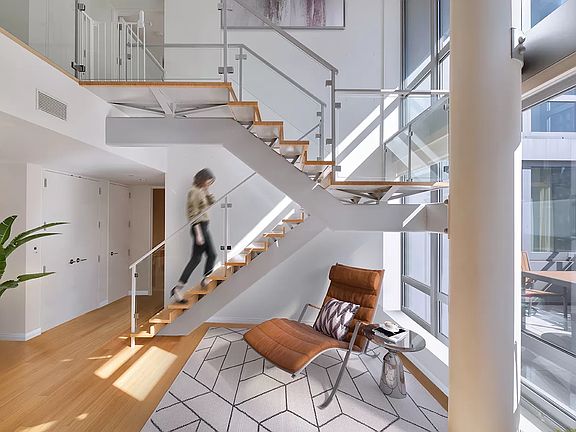4th image of 303 E 33rd St #9G