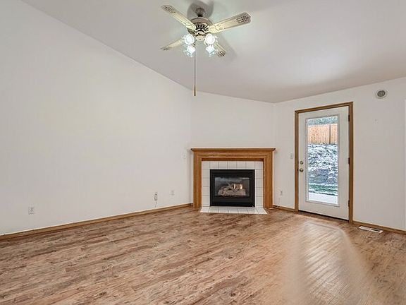 4th image of 10808 195th Street Ct E