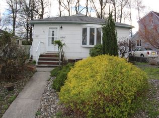 276 Winchester Ave, Staten Island, NY 10312