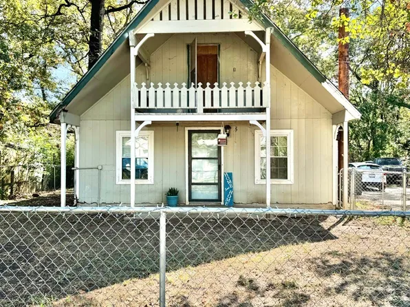 918 Regal Dr, Tool, TX 75143