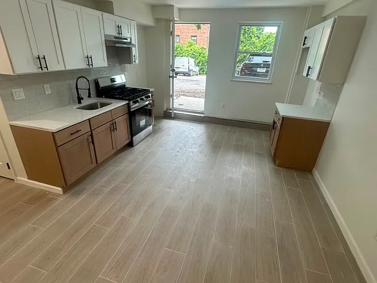 161 Prospect St #B1 — Photo 4