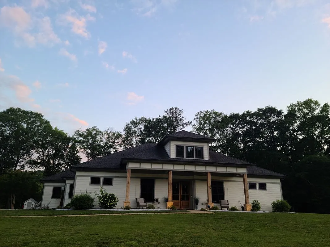 Building Photo - 1760 Flatbottom Rd