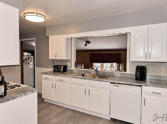4th image of 3105 Still Hill Dr
